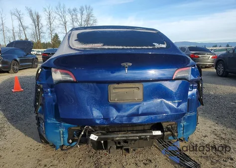 2021 Tesla Model Y z USA, uszkodzony, nr VIN 5YJYGAEEXMF206538